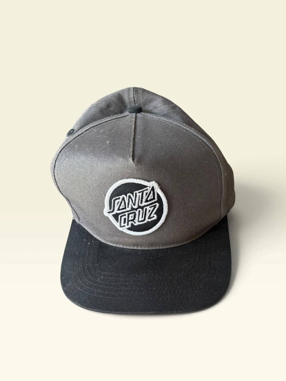 Santa Cruz Gray Black Snapback Cap Hat Embroidered Logo Cotton NWOT
